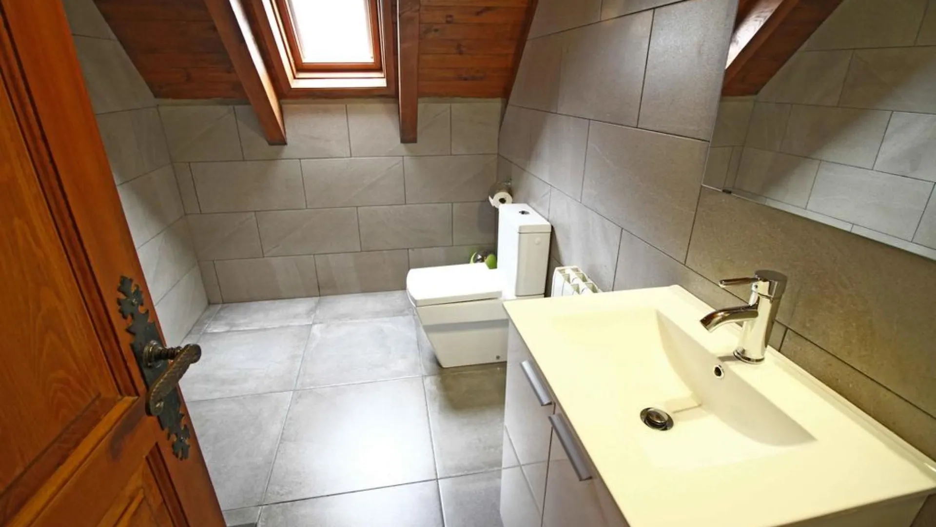 **  Mont-Romies Hotel Salardú Spanyolország